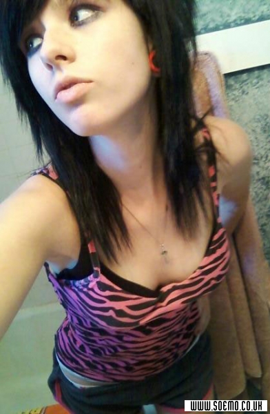 Site Model - MadameMedusa